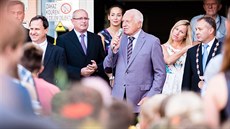 Václav Klaus zahájil �kolní rok v Základní �kole K. V. Raise v Lázních B�lohrad.