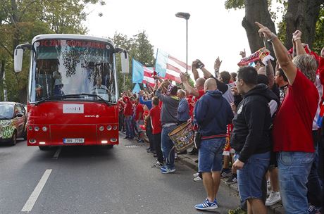 Fanouci Zbrojovky Brno vyrazili na zpas se Zlnem v kolon aut. Vedl je...