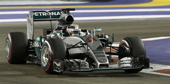 Lewis Hamilton v kvalifikaci na Velkou cenu Singapuru