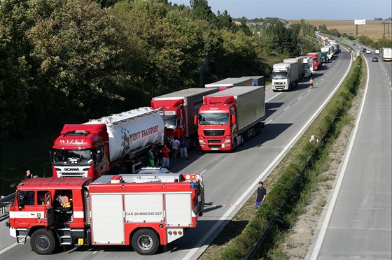 tvrtení nehodu na 218. km dálnice D1 u Vykova nepeilo pt lidí (17. 9....