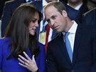 KRÁLOVSKÁ RODINA NA RAGBY Britský Prince William a jeho cho Kate bhem...