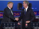 Donald Trump a Jeb Bush bhem druhé televizní debaty (17. záí 2015).