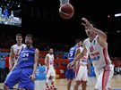 eský basketbalista Jan Veselý se raduje, práv zasmeoval proti Chorvatsku.