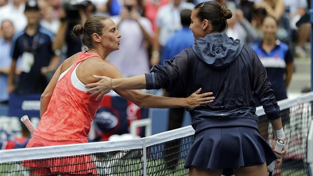 TAK HODN TST. Ve finle US Open se utkvaj Flavia Pennettaov (vpravo) a Roberta Vinciov.