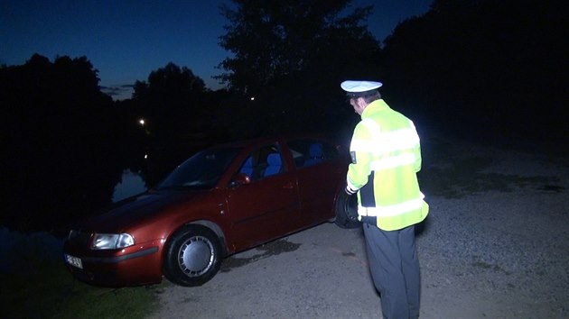 Malho chlapce srazilo v Krlovicch neastnou nhodou patn zabrzdn auto. Hoch skonil v nemocnici (9.9.2015)