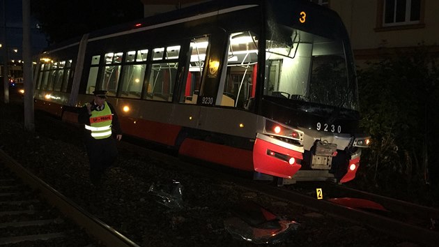 Pi nehod dvou tramvaj v praskm Branku se zranilo osm lid (10.9.2015)