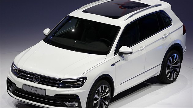 Volkswagen Tiguan R-Line na prezentaci koncernu Volkswagen na letošním ročníku frankfurtského autosalonu