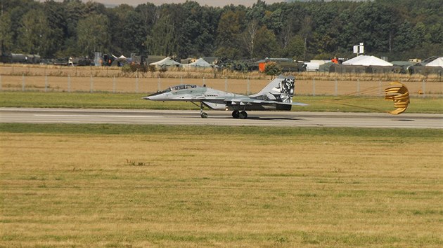 Letoun MiG-29 slovenských vzdušných sil na Dnech NATO v Ostravě
