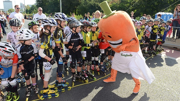 Ped startem dtské kategorie závodu LifeInLine Tour na Rohanském nábeí.