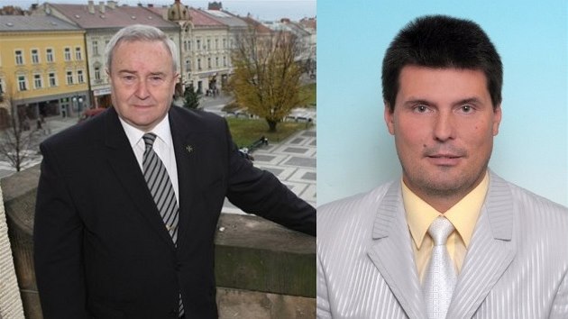 Primátor Prostjova Miroslav Piák (vlevo) a námstek hejtmana Olomouckého...