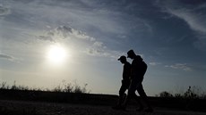 Uprchlíci na srbsko-chorvatské hranici (16. zá�í 2015)