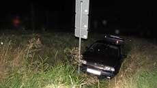 Zfetovaný recidivista ují�d�l policist�m, m�l dva zákazy �ízení.