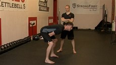 kola síly Kettlebell swing