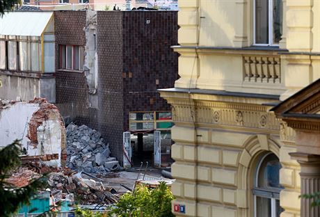 Demolice bývalého obchodního domu Jablo v centru Jablonce.