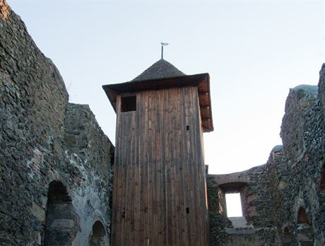 Kamenick hrad - rozhledna - na Zmeckm vrchu u esk Kamenice