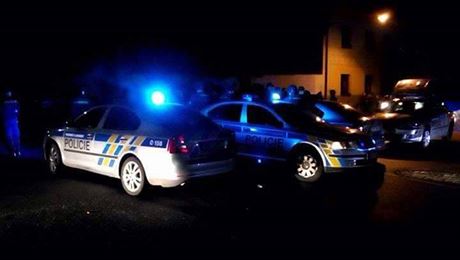 Nepovolenou party v Lanhot u Beclavi musela rozehnat policie.