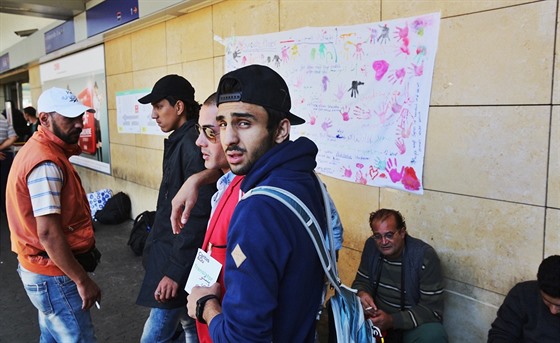 Uprchlíci na vídeském nádraí Westbahnhof (22. záí 2015)