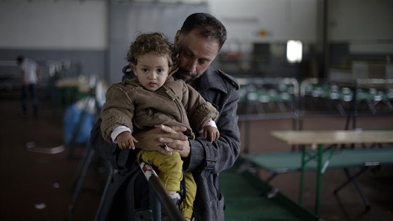 Afghántí uprchlíci v nmeckém Pasov (15. záí 2015)