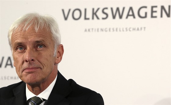 Novým éfem Volkswagenu se stal Matthias Müller (25. záí 2015).