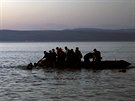 Uprchlíci pistávají na eckém ostrov Lesbos. (24. záí 2015)