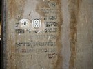Dedikaní nápis zízení modlitebny datovaný do roku 1817