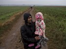 Uprchlíci v Chorvatsku smující za silného det k hranicím s Maarskem (24....