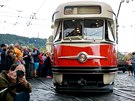 U píleitosti 140 let hromadné dopravy v Praze se vydaly v nedli na koleje...