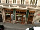 Veganská restaurace Plevel v Krymské ulici. 