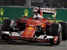 V IKAN. Sebastian Vettel ve Velké cen Singapuru formule 1.