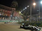 NONÍ JÍZDA. Lewis Hamilton ve Velké cen Singapuru formule 1.