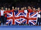 Britové slaví postup do finále Davis Cupu.