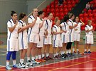 Basketbalistky Karlových Var ped utkáním.