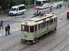 Primátorská tramvaj íslo 200, odborn salonní vz, byla postavena na pelomu...