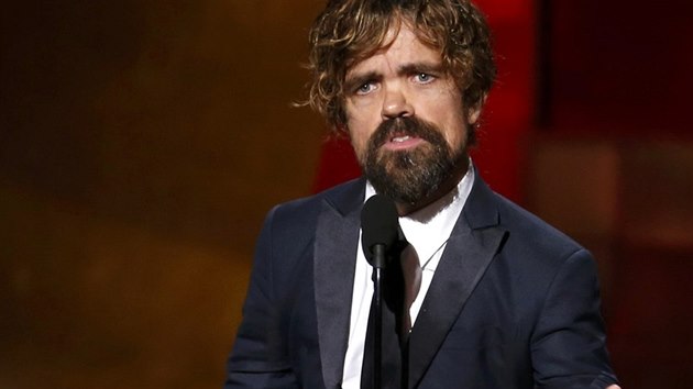 Peter Dinklage vyhr�l cenu Emmy za v�kon v seri�lu Hra o tr�ny