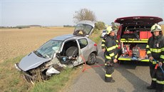 Nehoda osobního vozu mezi Slatinou a Libranticemi (24.9.2015).