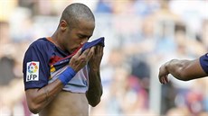 ACH, CO JSEM TO PROVEDL... Neymar z Barcelony lituje zahozené penalty v duelu s...