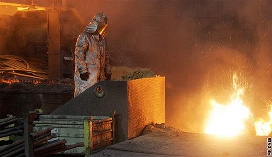 Zatímco teba hu ArcelorMittal Ostrava v souasnosti funguje bez peruení, ocelárna firmy Evraz Vítkovice Steel zahájila odstávku. (Ilustraní foto)