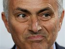 T̎KÉ ASY. José Mourinho nezaal letoní sezonu na lavice Chelsea vbec dobe.