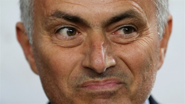 T̎K ASY. Jos Mourinho nezaal leton sezonu na lavice Chelsea vbec dobe.