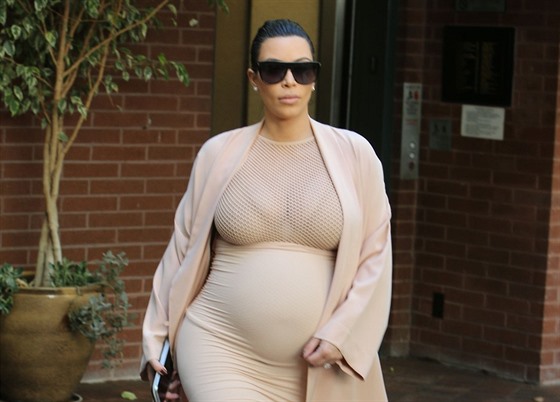 Kim Kardashianová (Los Angeles, 27. záí 2015)