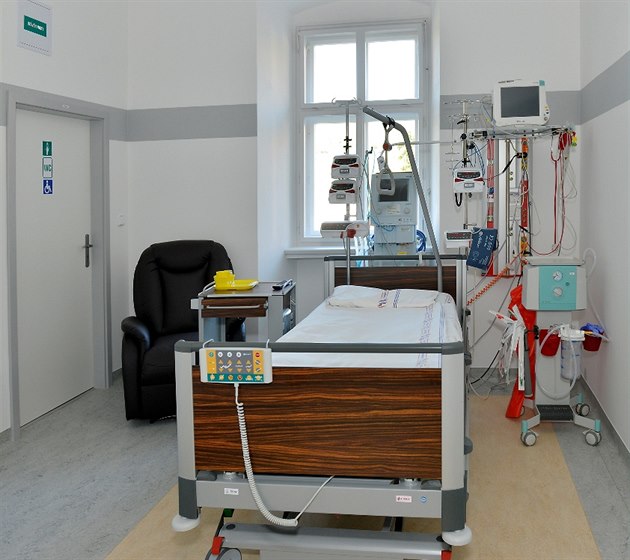 Nová jednotka intenzivní pée v nemocnici na Frantiku.