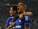 JOOOO! Franco Di Santo (vpravo) ze Schalke 04 slaví gól, který vstelil...