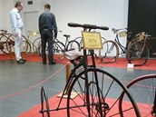Historické bicykly - to je název výstavy, již je možno zhlédnout v nákupním...