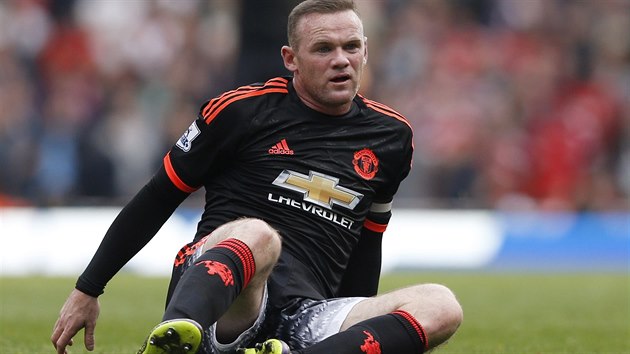 Kapitn Manchesteru United Wayne Rooney bhem prvnho poloasu zpasu na Arsenalu.