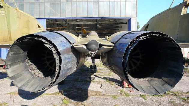 Vojensk� historick� �stav z�skal do sv�ch sb�rek st�hac� letoun MiG-29.