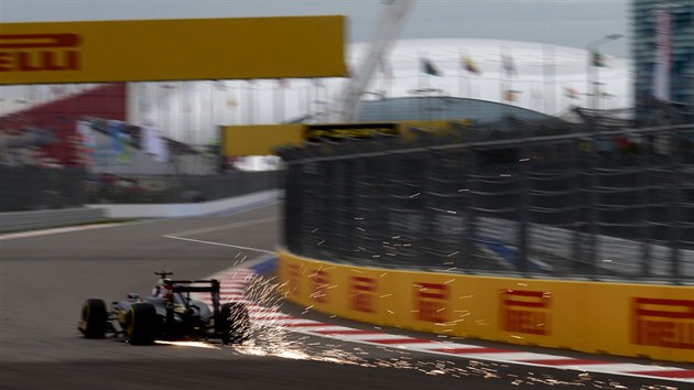 Romain Grosjean pi trninku na Velkou cenu Ruska.