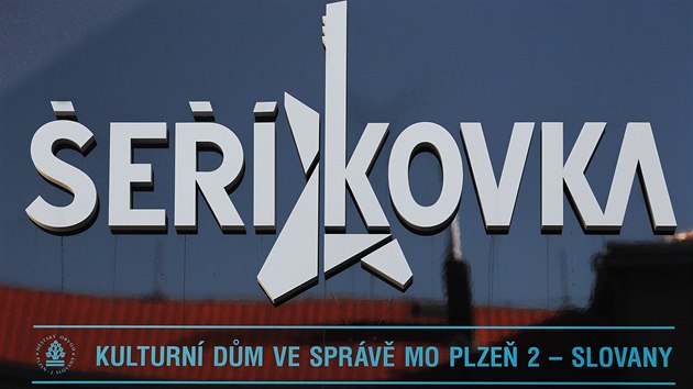Kulturní dům Šeříkovka v Plzni na Slovanech prošel rekonstrukcí za deset milionů korun. (1. října 2015)