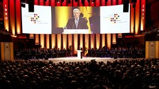 N�mci slavili 25 let od sjednocení. Ve Frankfurtu nad Mohanem promluvil...