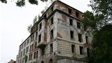 Z bývalého odvního podniku Tosta ve Vejprtech zbyly ruiny.