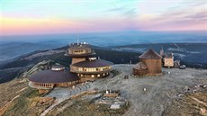 Firma Upvision mapovala pomocí multikoptér a bezpilotního letounu Sn�ku a...